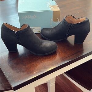 Life Stride Black Heeled Boots for Elegant Style